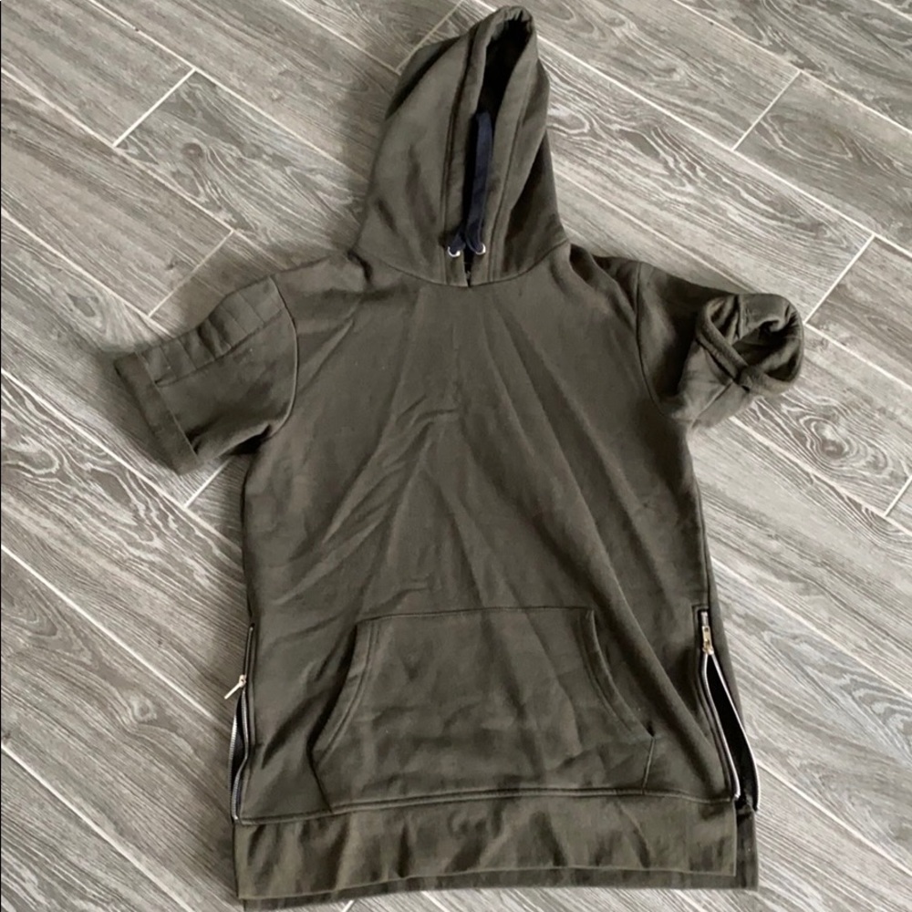Short Sleeve Sweatshirt